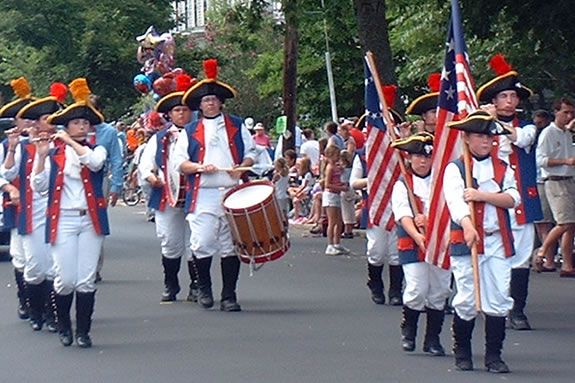 The Yankee Homecoming Parade is a traditional New England parade featuring bands and all kinds of floats in Newburyport, Massachusetts. The Yankee Homecoming Parade is a traditional New England parade featuring bands
