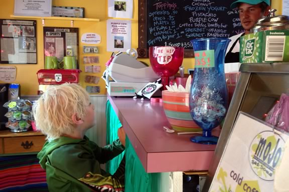Find the best Ice Cream Shop on the North Shore of Boston, Massachusetts! Find the best Ice Cream Shop on the North Shore of Boston, Massachusetts!