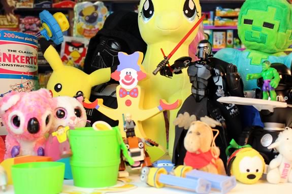The North Shore offers a variety of local toy stores for finding just the right gift for kids of all ages! The North Shore offers a variety of local toy stores for finding just the right gift for kids of all ages!