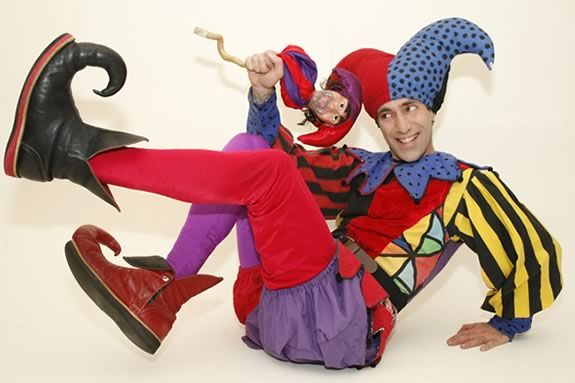 Kids will love the truly 'old school' comedy antics of Alexander, King of Jesters at the Manchester Public Library! Kids will love the truly 'old school' comedy antics of Alexander, King of Jester