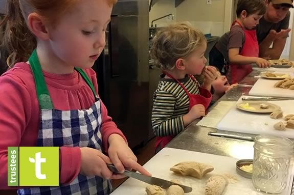 Join Appleton Farms in Ipswich Massachusetts for a kids in the kitchen session for preschoolers and try out some delicious kid-friendly recipes with ingredients right from the farm! 