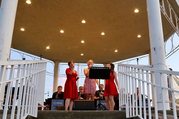 Compaq Big Band is just one of the perfromers in the Summer Concert Series at Stage Fort Park in Gloucester Massachusetts! Compaq Big Band is just one of the perfromers in the Summer Concert Series at Stage Fort Park in Gloucester Massachusetts!