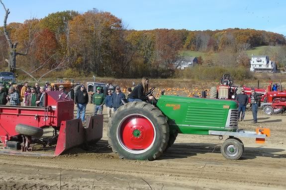 Crescent Farm tractor pull in Haverhill Massachusetts Crescent Farm tractor pull in Haverhill Massachusetts