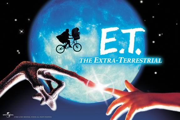 Come watch a FREE showing of E.T. on the waterfront in Gloucester MA