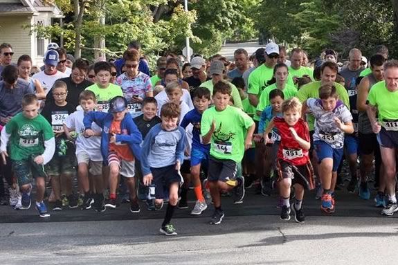 The Fall Frolic 5k and kids fun run is a rain or shine race held at Beverly's Lynch Park! The Fall Frolic 5k and kids fun run is a rain or shine race held at Beverly's Lynch Park!