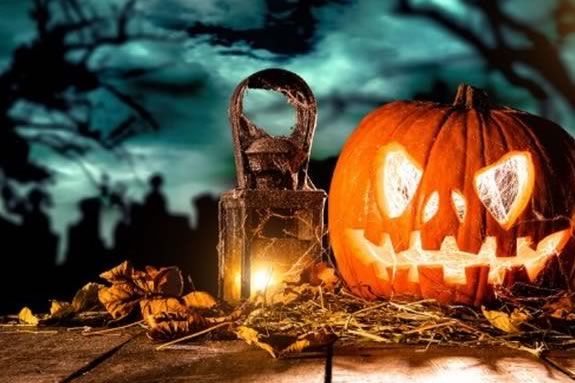 Come to the Hastings House for an haunted harvest fest in Beverly Farms! Come to the Hastings House for an haunted harvest fest in Beverly Farms!