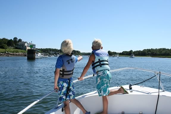 The Massachusetts Environmental Police will be holding a Safe boating course in Ipswich at Town Hall