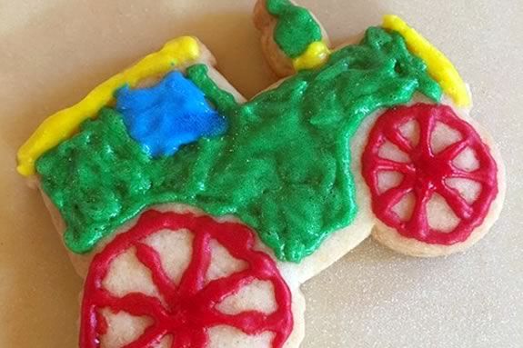 Kids will learn how to decorate holidQay cookies at Marini Farm in Ipswich MA! 