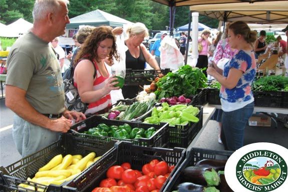 Middleton Farmers Market has the North Shore Covered with fresh fruit and vegetables. Middleton Farmers Market has the North Shore Covered with fresh fruit and vegeta