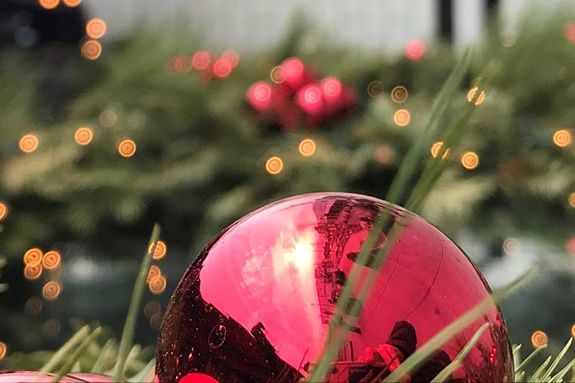 Christmas shopping at MarketStreet Lynnfield with extended hours Christmas shopping at MarketStreet Lynnfield with extended hours