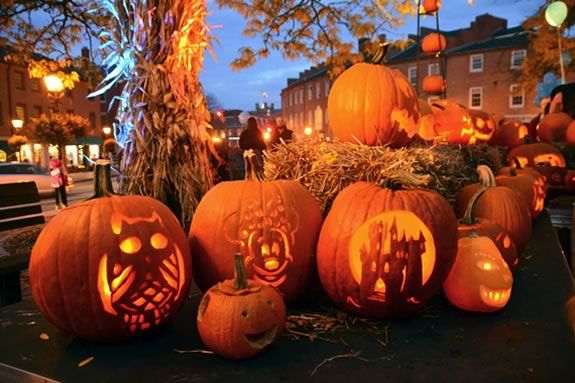 Carve your own pumpkin at the Great Pumpkin Lighting and Stroll in Newburyport.  Bring the whole Family!