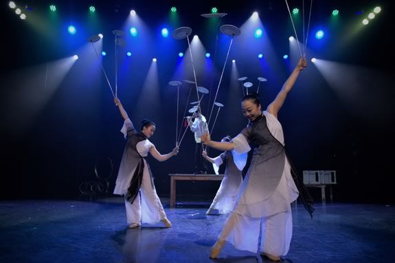 Come to Cabot Theater in Beverly Massachusetts for aliver performance by the Peking Acrobats