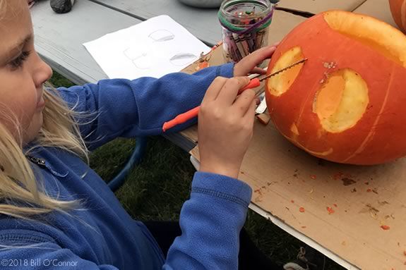 Come to a free pumpkin carving session at the Trustees' Appleton Farms in Ipswich Massachusetts! Pumpkin Carver ©2018 Bill O’Connor Come to a free pumpkin carving session at the Trustees' Appleton Farms in Ipswich Massachusetts! Pumpkin Carver ©2018 Bill O’Connor