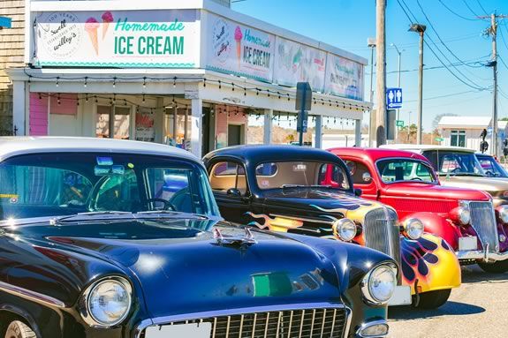 Come to Salisbury Beach Massachusetts for a classic car show that lasts all weekend! Come to Salisbury Beach Massachusetts for a classic car show that lasts all weekend!