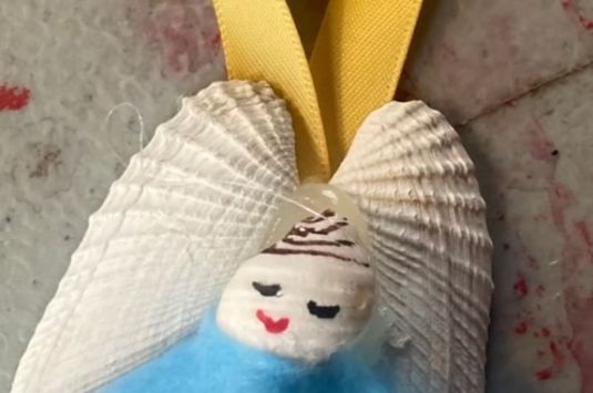 Make holiday gifts with beach treasures from the Crane Wildlife Refuge in Ipswich Massachusetts