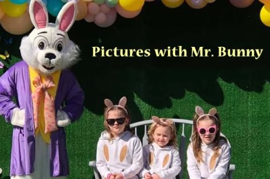 Hamilton-Wenham Community House hosts a photo session with Mr. Bunny for the little ones!